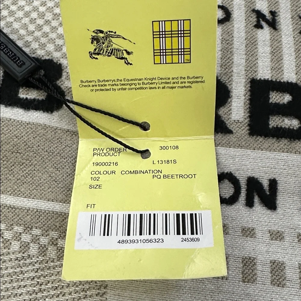 “Authentic” Burberry Beige and Black Scarf - Picture 5 of 8